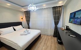 Feycem Suites Hotel